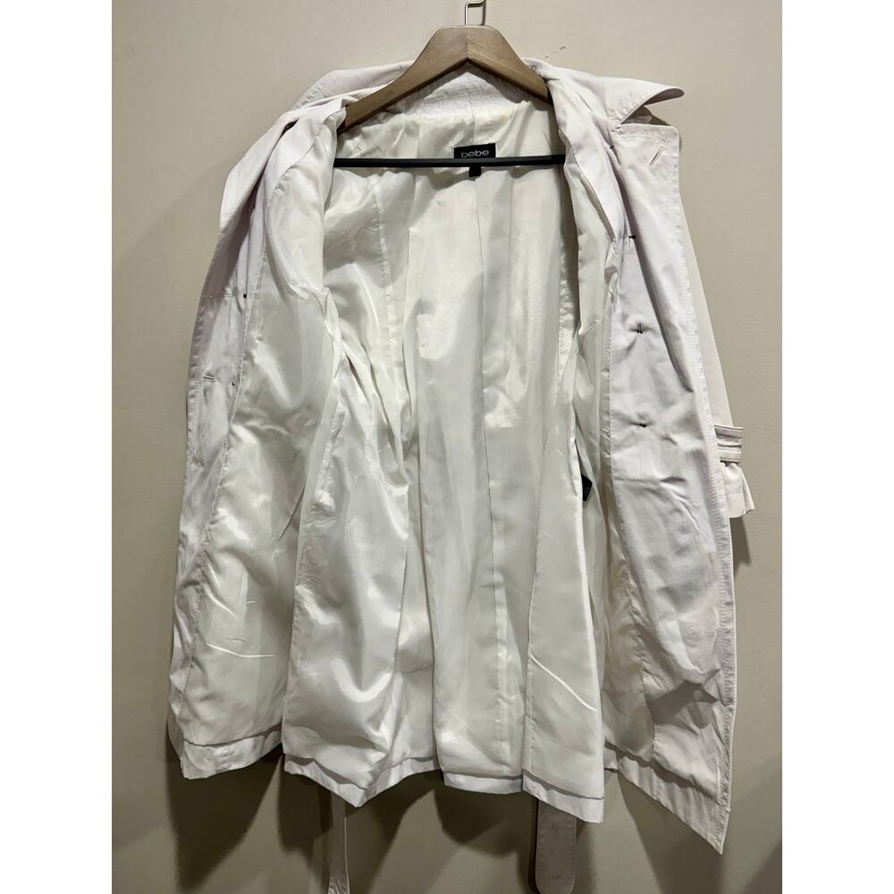 Bebe White Belted Trench Coat Ruffle Cuffs Statement Buttons M - Picture 7 of 8